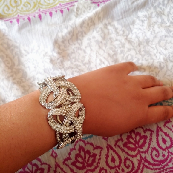 Silver Crystal Rhinestone Clasp Bracelet EUC - Picture 2 of 10